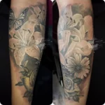 Arm flowers gray Arm flowers gray